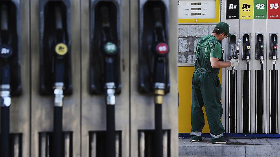 Новий виток зростання оптових цін на бензин і дизпаливо в кінці серпня загрожує ускладнити ситуацію для незалежних АЗС, які навесні і так були поставлені на межу виживання